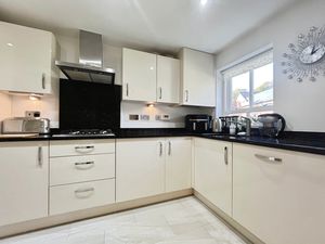 Kitchen- click for photo gallery